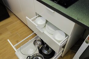 UNIT Short Rent Apartment by Warsaw Metro Station