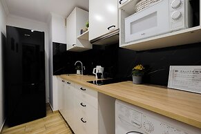 UNIT Short Rent Apartment by Warsaw Metro Station