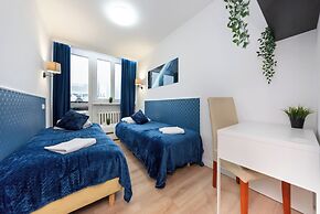 UNIT Short Rent Apartment by Warsaw Metro Station