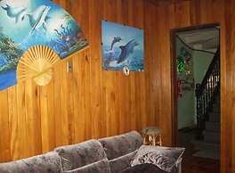 Hostal Los Delfines