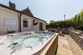 Herston Log Cabins and Holiday Lodges