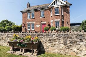 Herston Log Cabins and Holiday Lodges