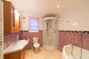 Herston Log Cabins and Holiday Lodges