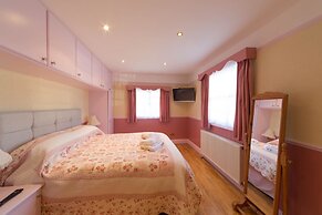 Herston Log Cabins and Holiday Lodges