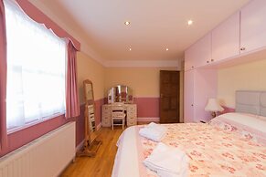 Herston Log Cabins and Holiday Lodges