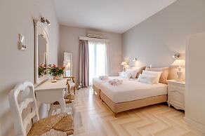 Anna Platanou Hotel