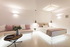 Anna Platanou Suites