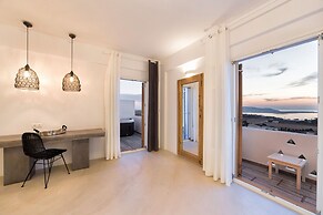 Anna Platanou Suites