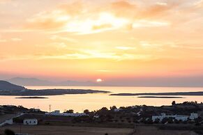 Anna Platanou Suites