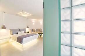 Anna Platanou Suites