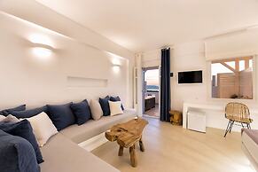 Anna Platanou Suites