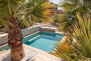 Anna Platanou Suites