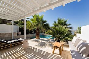 Anna Platanou Suites