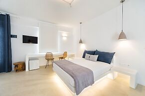 Anna Platanou Suites