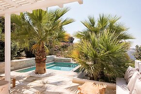 Anna Platanou Suites