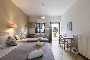 Kasteli Studios & Apartments