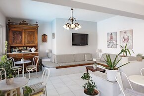 Kasteli Studios & Apartments