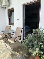 Kasteli Studios & Apartments