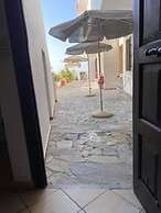 Kasteli Studios & Apartments