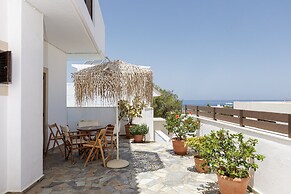 Kasteli Studios & Apartments