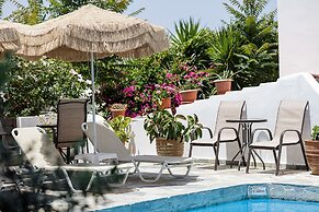 Kasteli Studios & Apartments