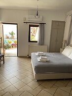 Kasteli Studios & Apartments