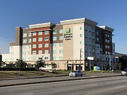 Holiday Inn Express and Suites Houston Westchase - Westheimer by IHG