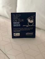 Holiday Inn Express and Suites Houston Westchase - Westheimer by IHG