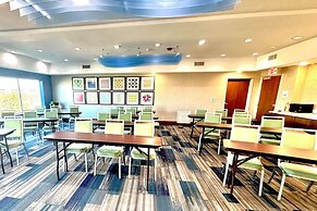 Holiday Inn Express and Suites Houston Westchase - Westheimer by IHG