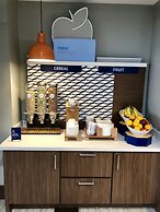 Holiday Inn Express and Suites Houston Westchase - Westheimer by IHG