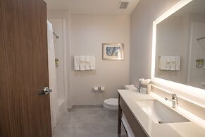 Holiday Inn Express and Suites Houston Westchase - Westheimer by IHG