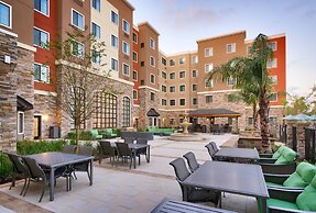 Staybridge Suites Gainesville I-75 by IHG