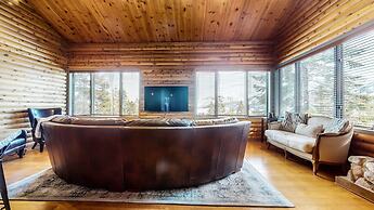 Bridges Townhome 11 Pet-Friendly Deluxe Townhome with Private Hot Tub 