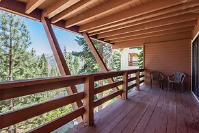 Bridges Townhome 11 Pet-Friendly Deluxe Townhome with Private Hot Tub 