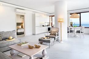 Villa D'Oro - Luxury Villas & Suites