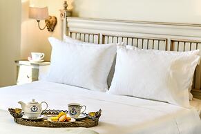 Villa D'Oro - Luxury Villas & Suites