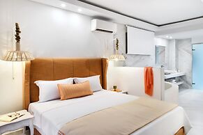 Villa D'Oro - Luxury Villas & Suites