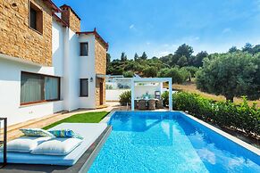 Villa D'Oro - Luxury Villas & Suites