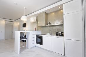 Villa D'Oro - Luxury Villas & Suites