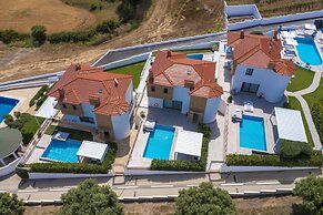 Villa D'Oro - Luxury Villas & Suites