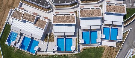 Villa D'Oro - Luxury Villas & Suites