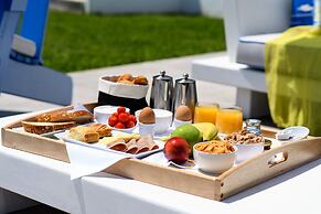 Villa D'Oro - Luxury Villas & Suites