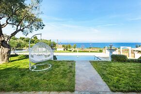 Villa D'Oro - Luxury Villas & Suites
