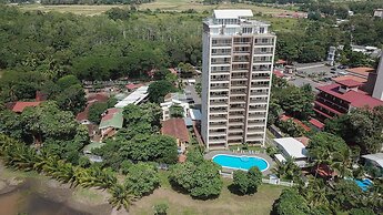 Breakwater Point 603