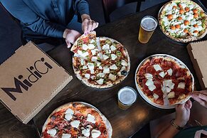 Courtyard by Marriott Los Angeles LAX/Hawthorne