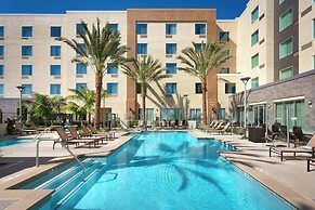Courtyard by Marriott Los Angeles LAX/Hawthorne