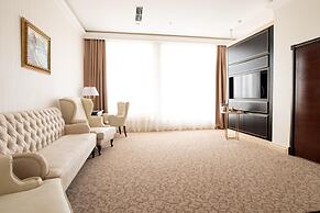 7 Avenue Hotel & SPA