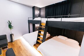 mizuka Imaizumi II-unmanned hotel-