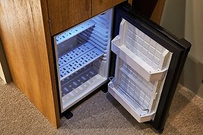 mizuka Imaizumi II-unmanned hotel-