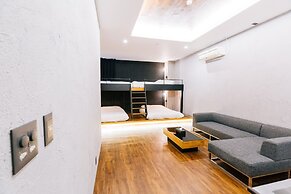 mizuka Imaizumi II-unmanned hotel-